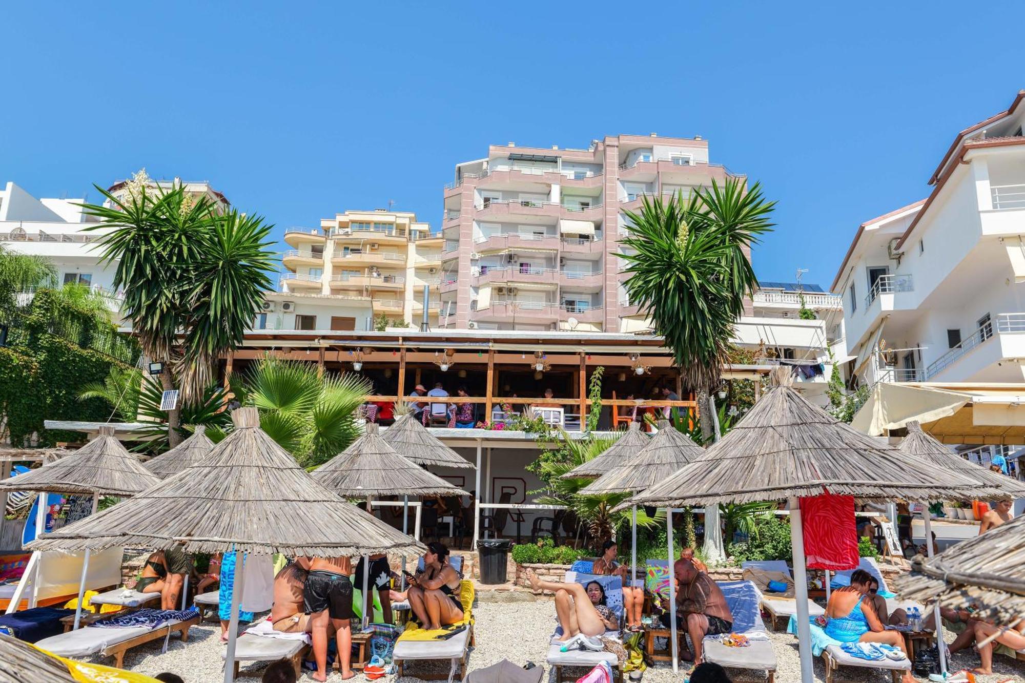 Vila Era Beach Sarandë Exteriör bild