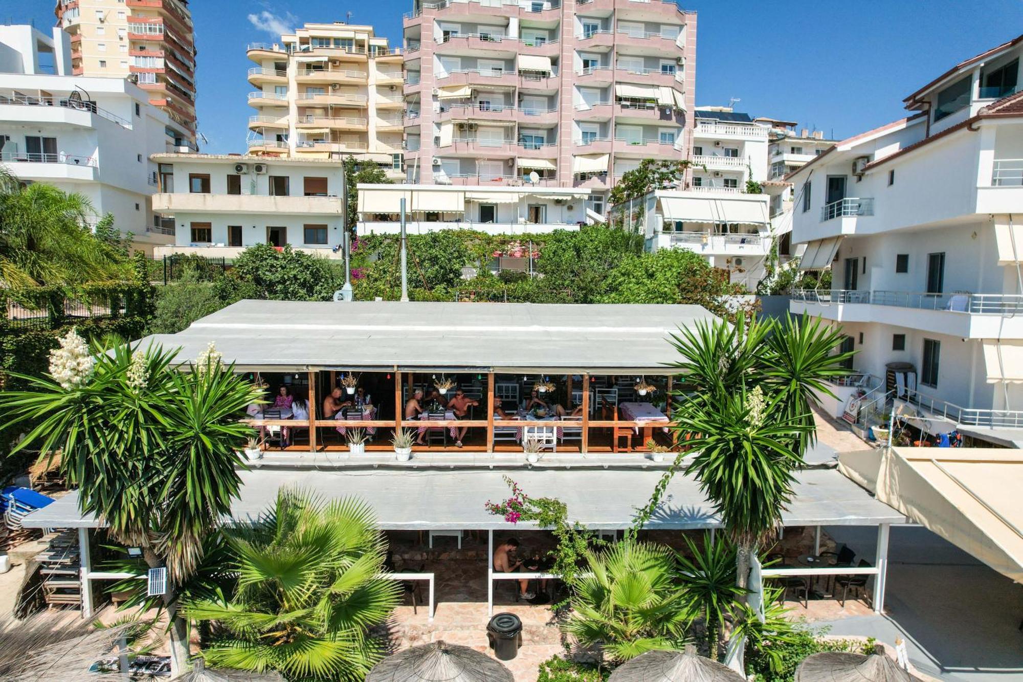 Vila Era Beach Sarandë Exteriör bild
