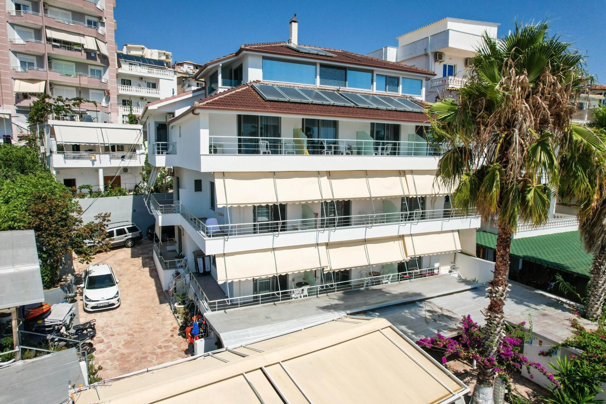 Vila Era Beach Sarandë Exteriör bild