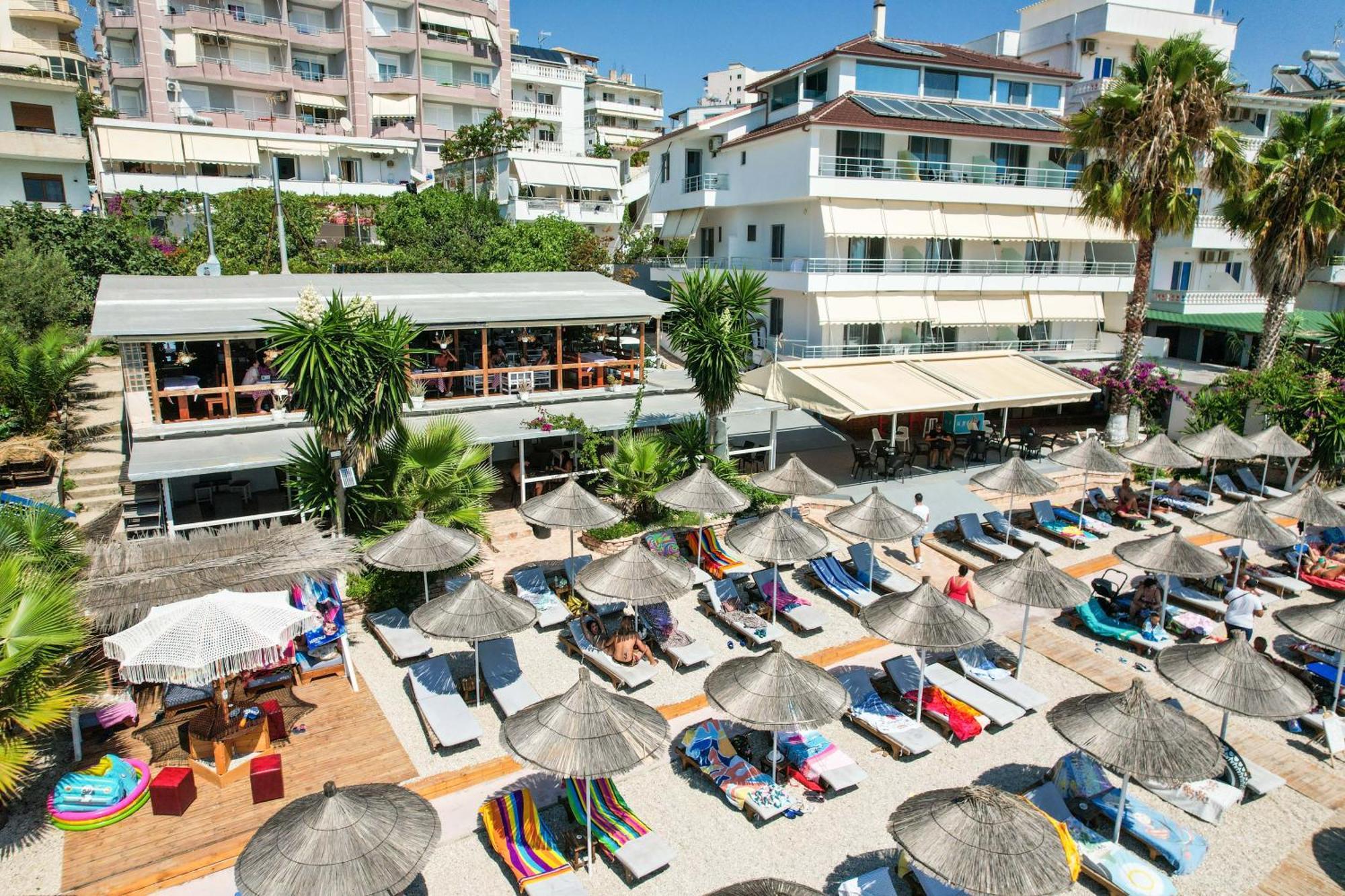 Vila Era Beach Sarandë Exteriör bild