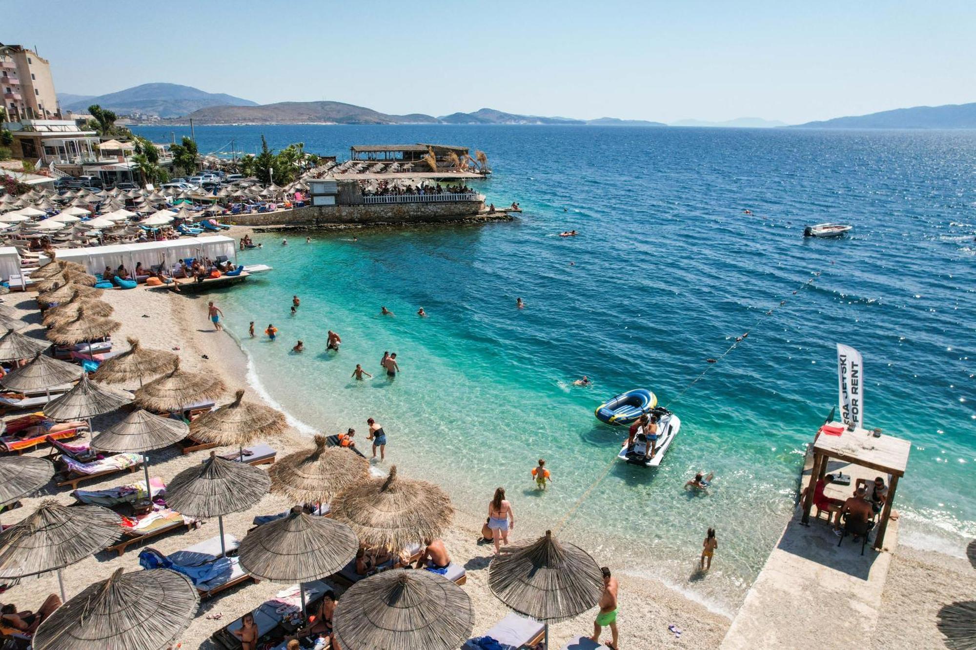 Vila Era Beach Sarandë Exteriör bild