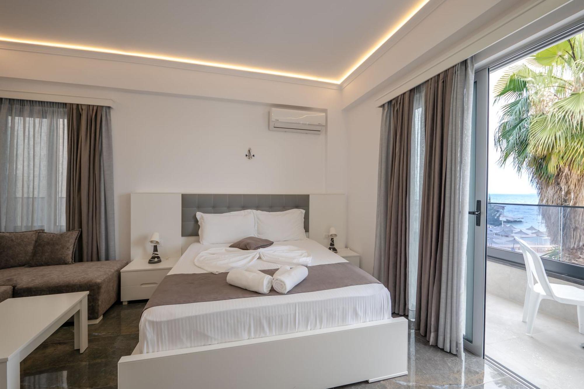 Vila Era Beach Sarandë Exteriör bild