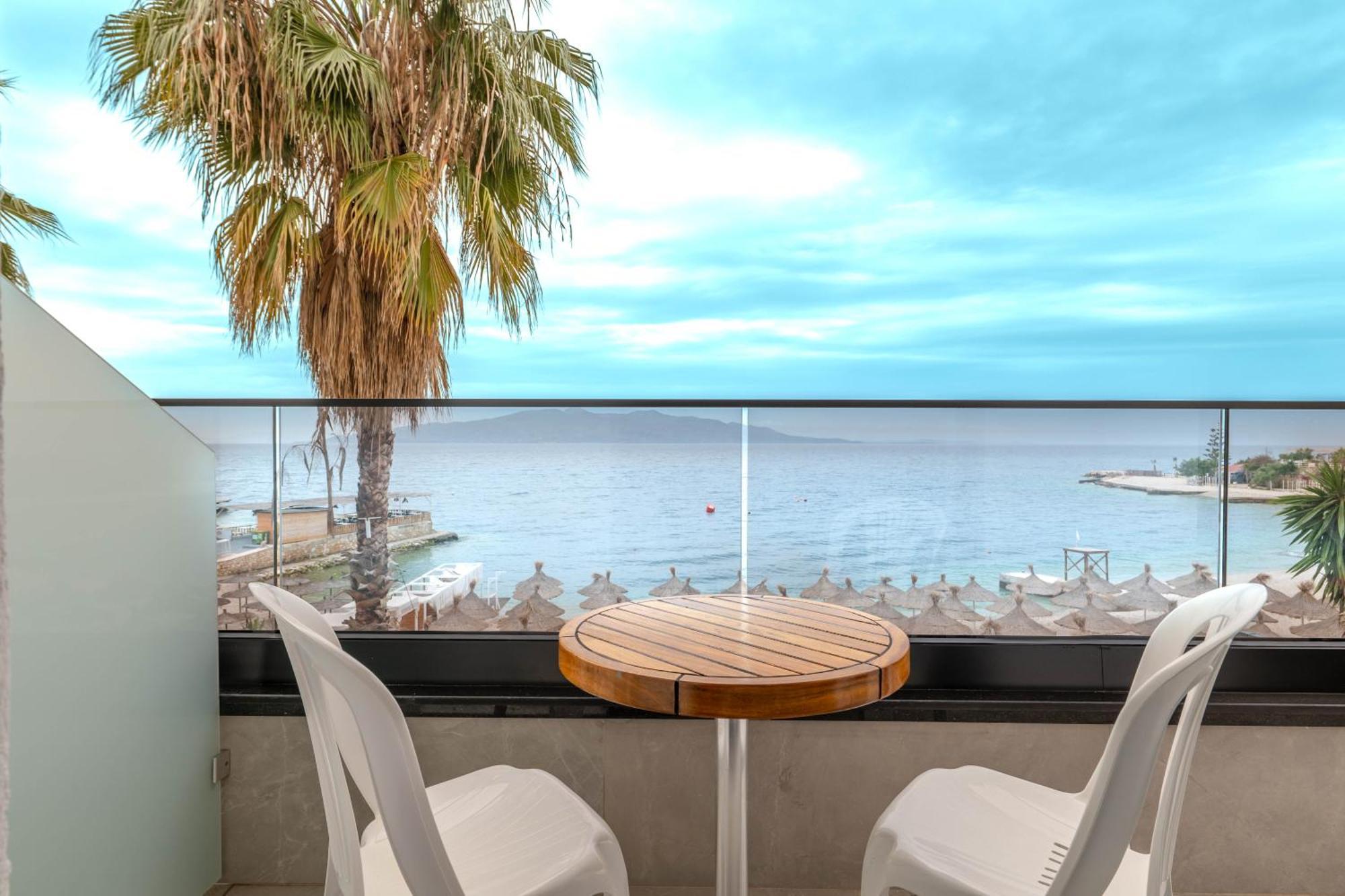 Vila Era Beach Sarandë Exteriör bild